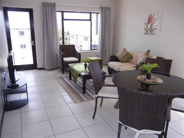 To Let 2 Bedroom Property for Rent in Santini Village Western Cape